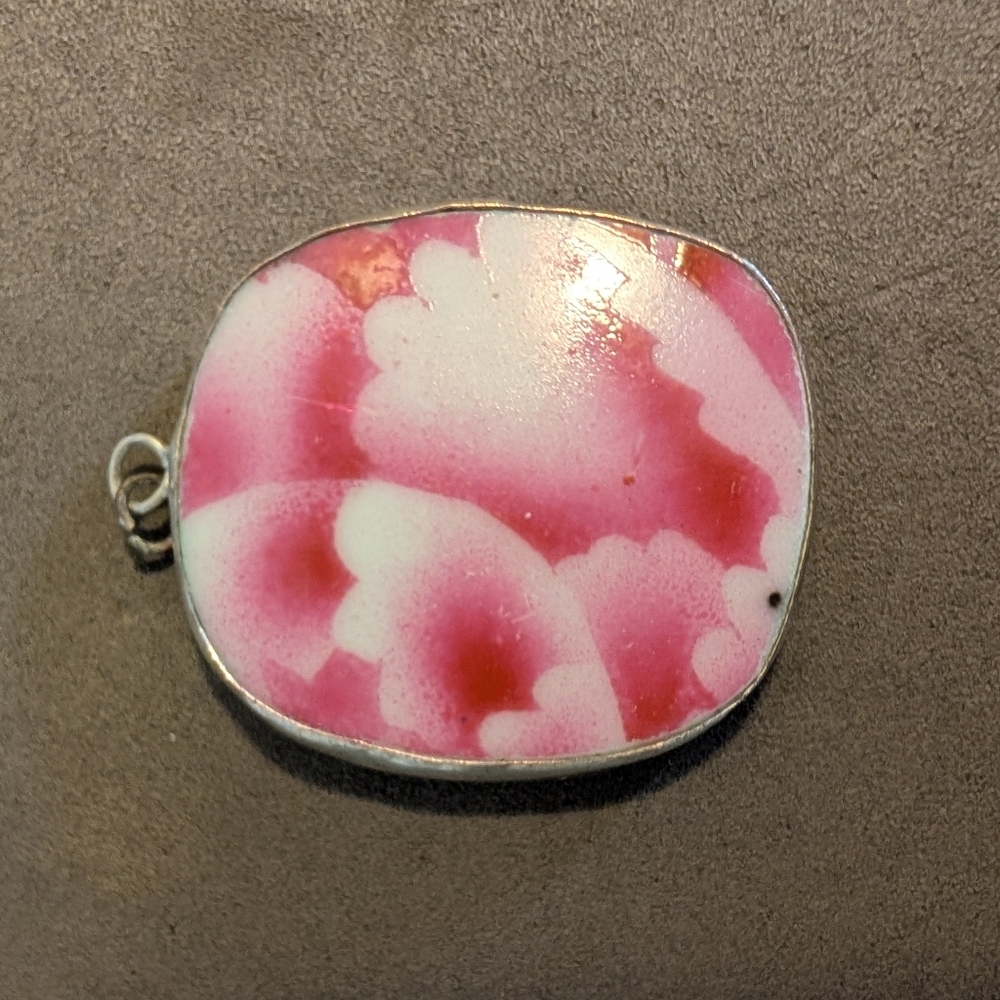 Unique Handmade Pendant 🌸 - Picture 4 of 4